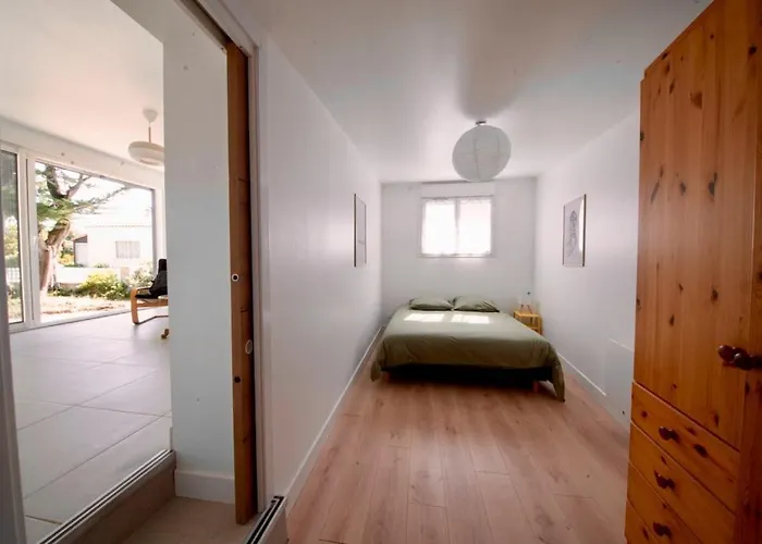 Maison Avec Jardin Arbore Et Calme * Jard-sur-Mer